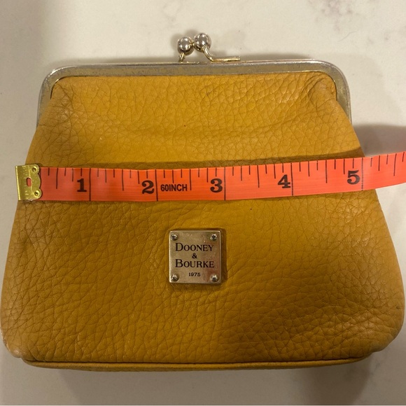 Dooney & Bourke - Camel/ Mustard Leather Coin Purse with Kiss-Lock Closure - Picture 3 of 13